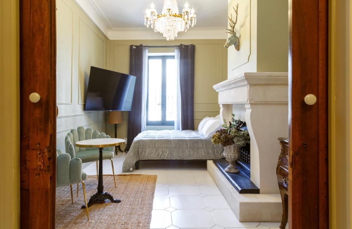 Le 215 Gambetta Boutique Hotel En Provence Cavaillon Eksteriør billede