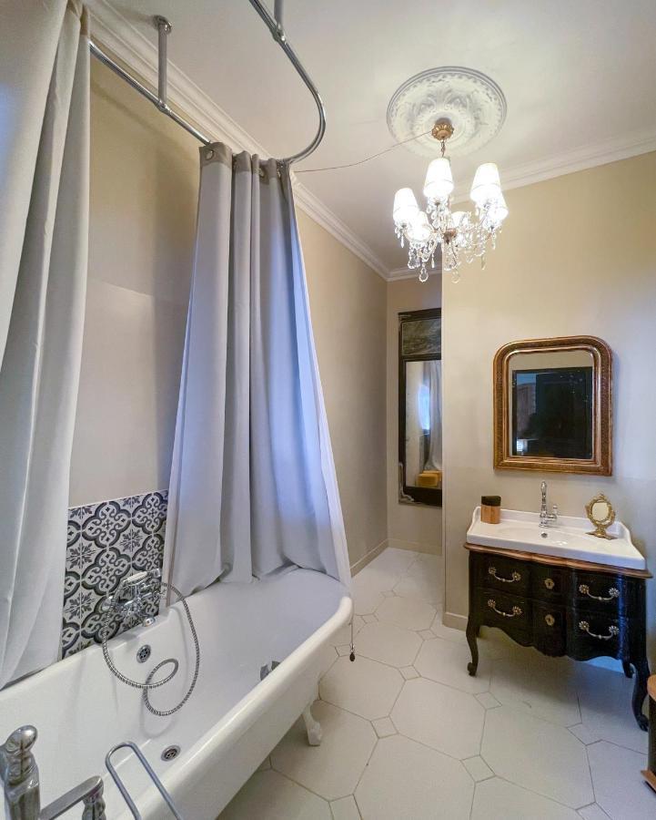 Le 215 Gambetta Boutique Hotel En Provence Cavaillon Eksteriør billede